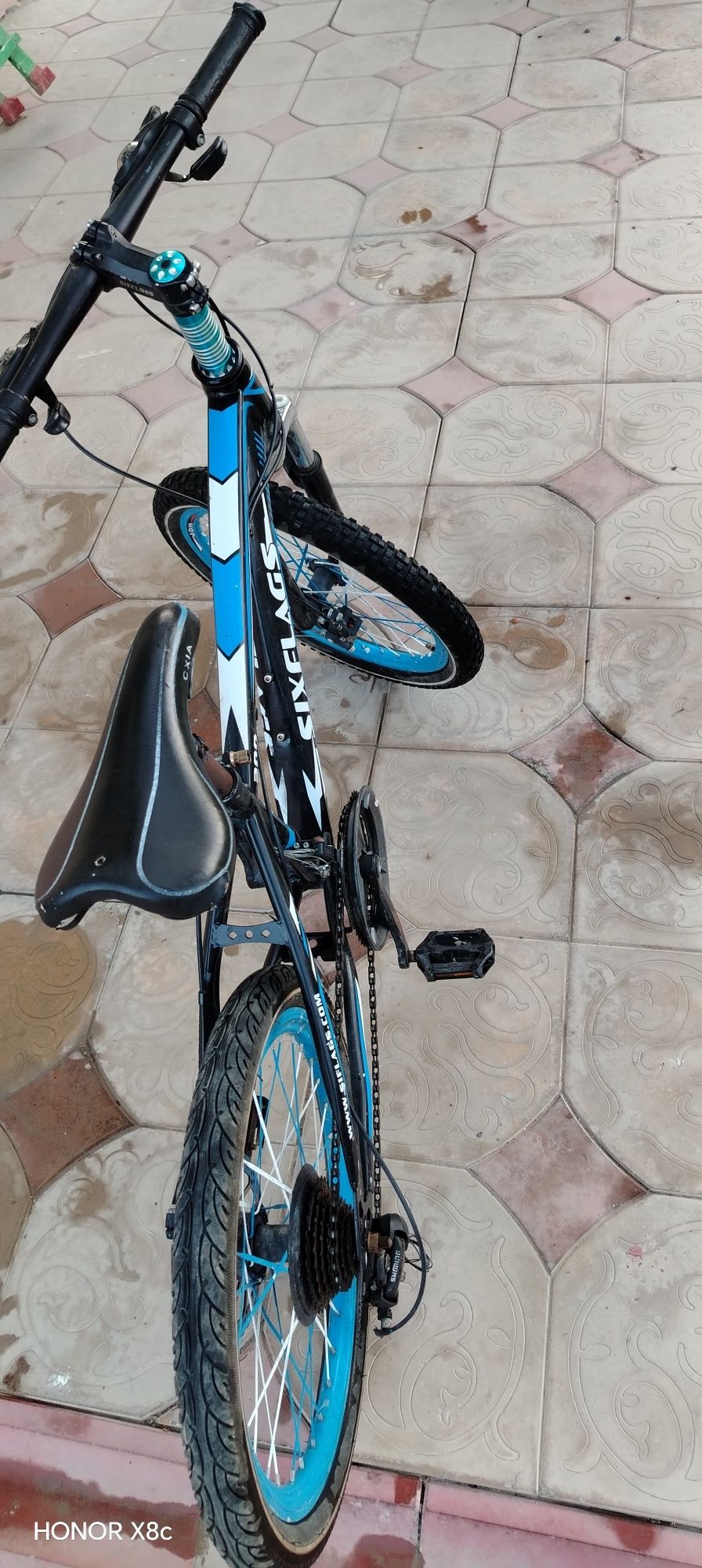 Velosiped sotiladi