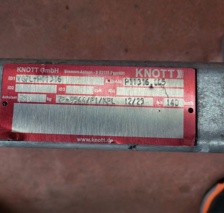 Punte rigida 750kg Knott osie remorca