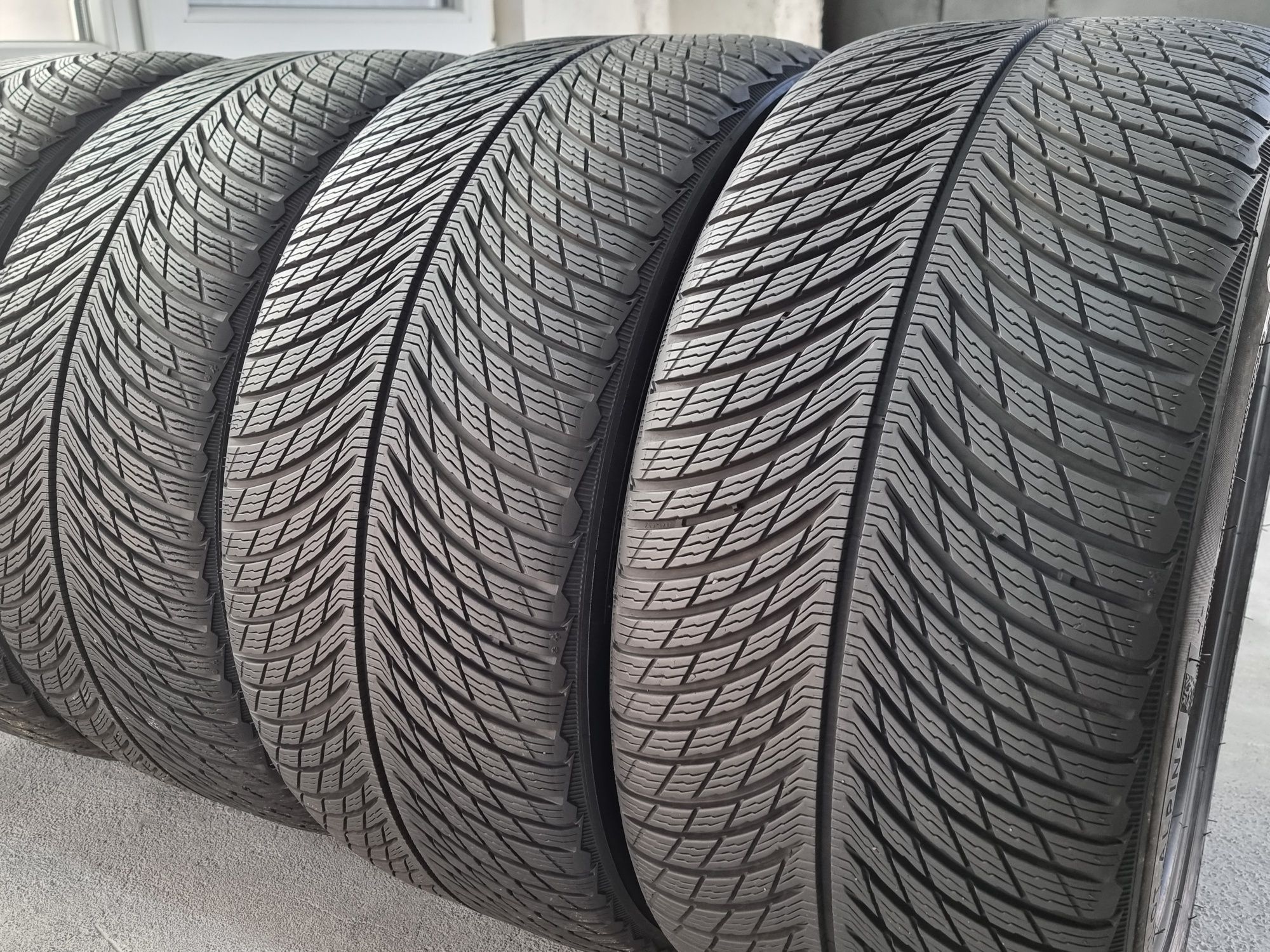 Спорт пакет 265/40/19 и 285/40/19 Michelin 4Броя: 1000лв 7.5мм