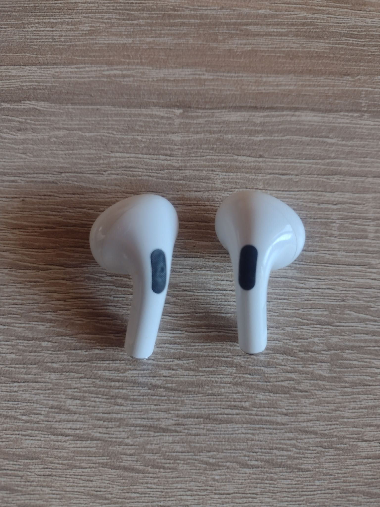 Apple Airpods Pro лява и дясна слушалка