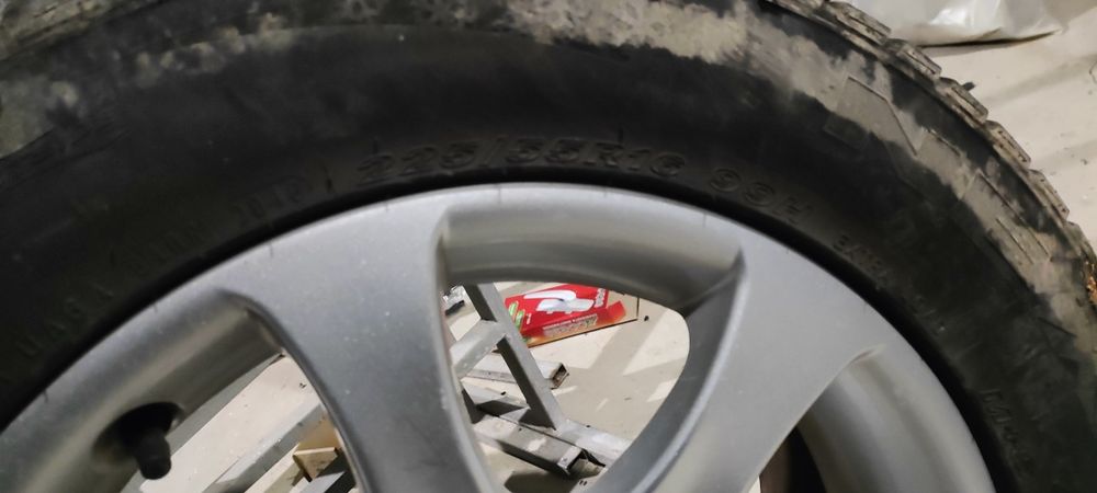 Гума с джанта за BMW