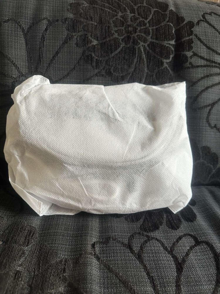 Дамска чанта чисто нова