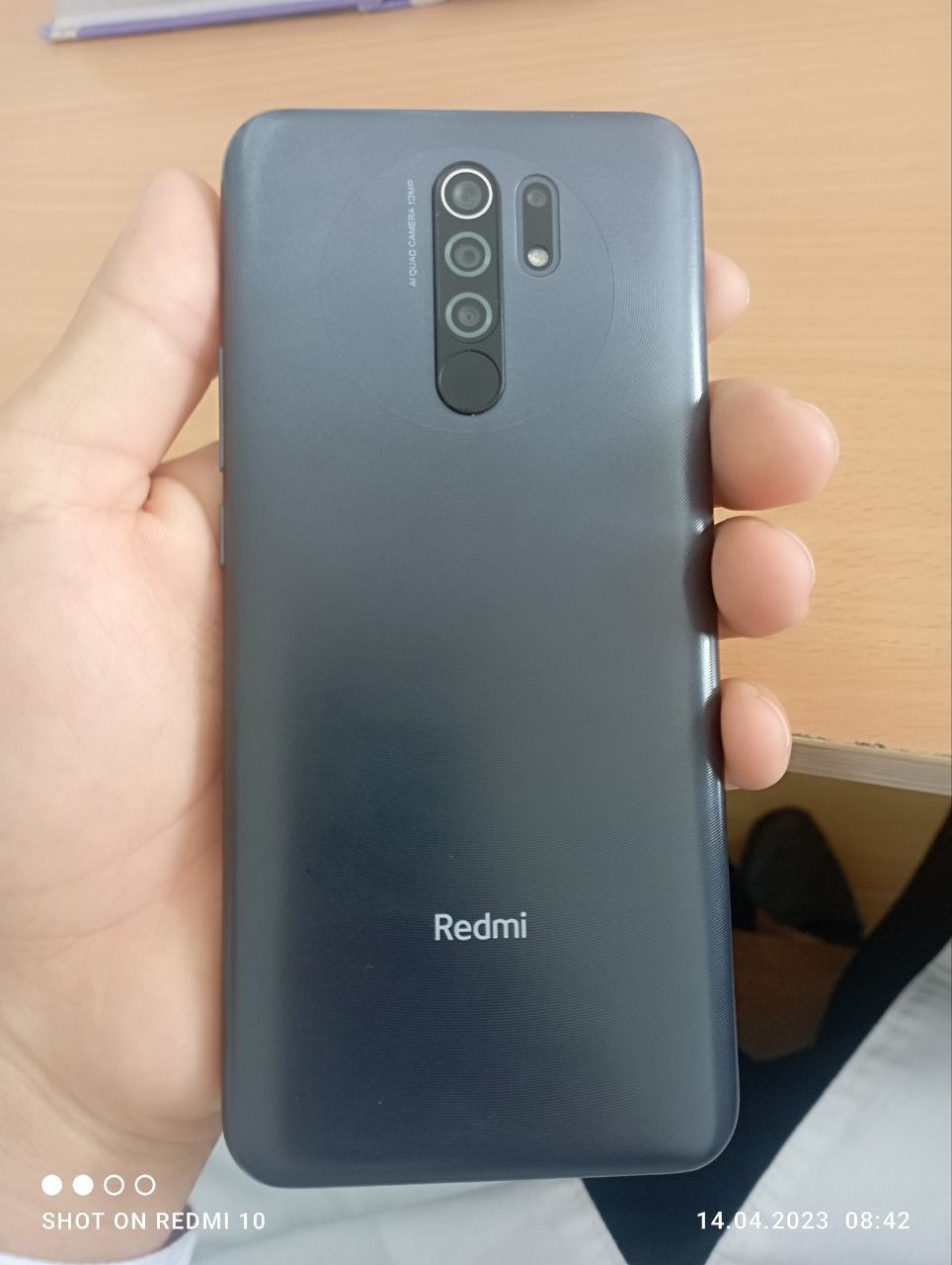 Redmi 9 oʻzi xotira 4/128 holati yaxshi