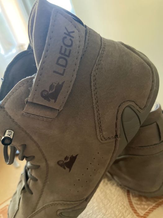 Продават се номер 38,5 Марка LDECK