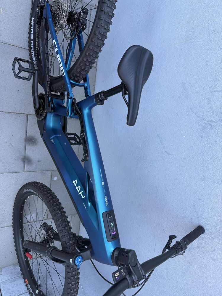 Bicicleta electrica Cube stereo