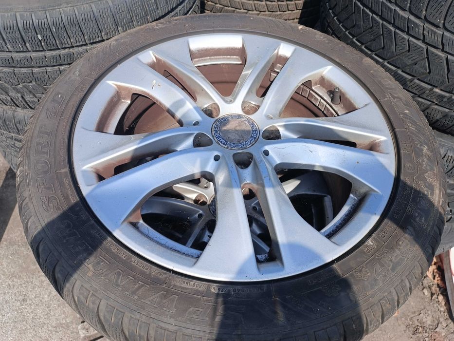Зимни гуми DUNLOP 245/45/17  DOT:4522  , с лети джанти оригинални