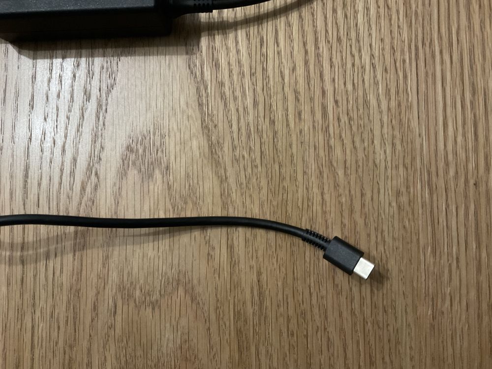 HP оригинално  зарядно за лаптоп 65w