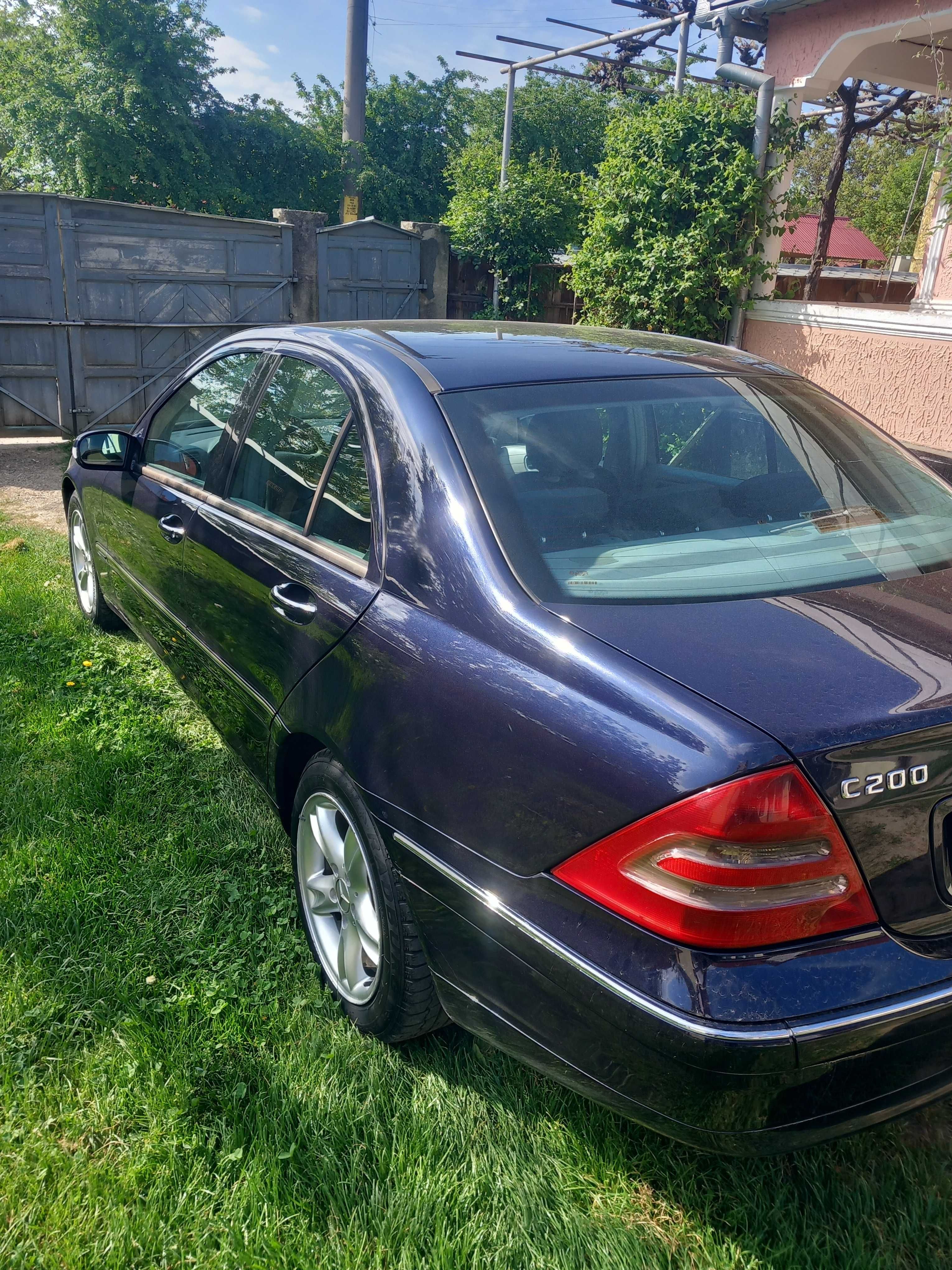 Mercedes benz c200 cdi an 2003 cu 231000 km