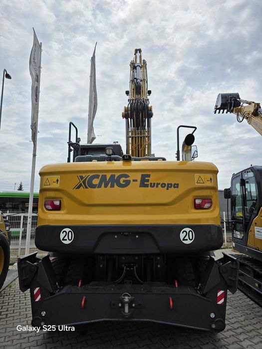 Excavator pe pneuri XCMG,XE160WE ,16,8 tone,cupa 0,7 mc (Nou - Stoc)