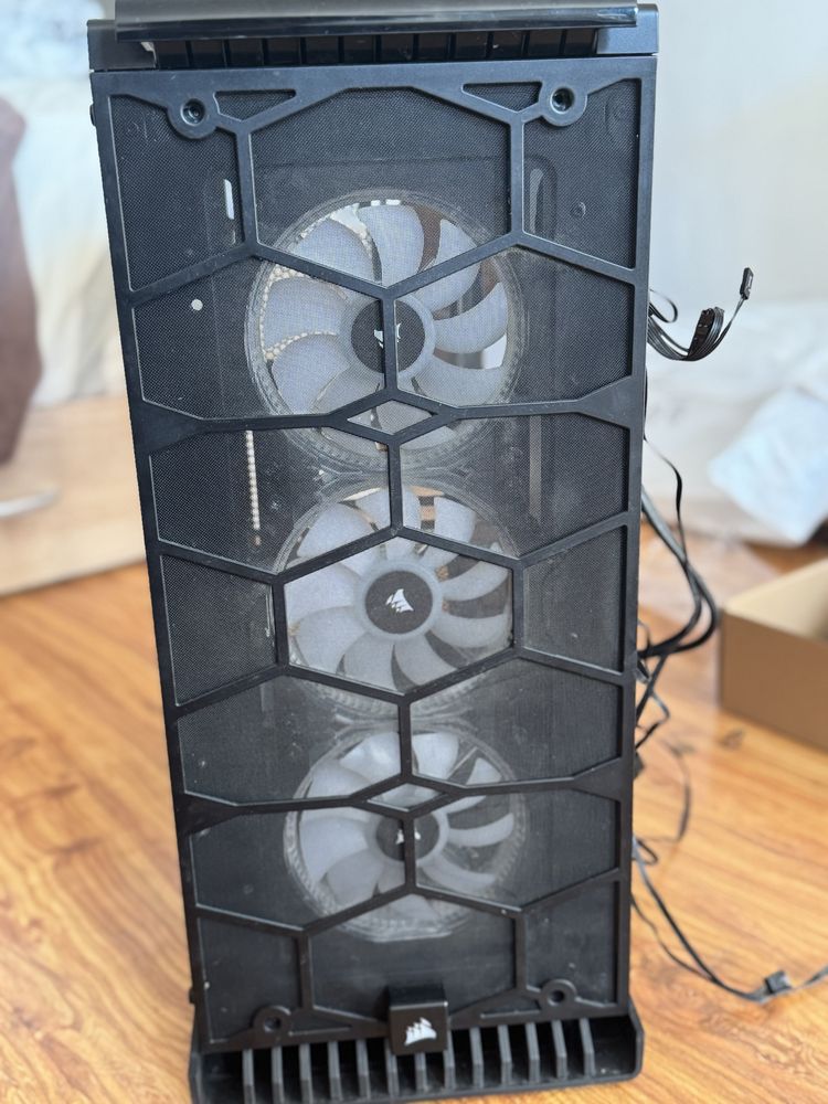 Компютърна кутия Corsair 570x