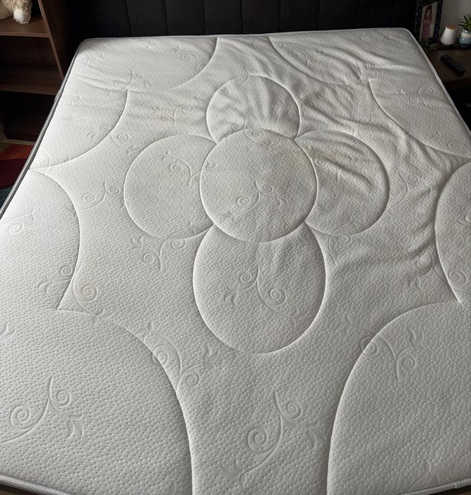 Saltea Super Ortopedica Hard Pocket - Arcuri Individuale, 30 cm180x200