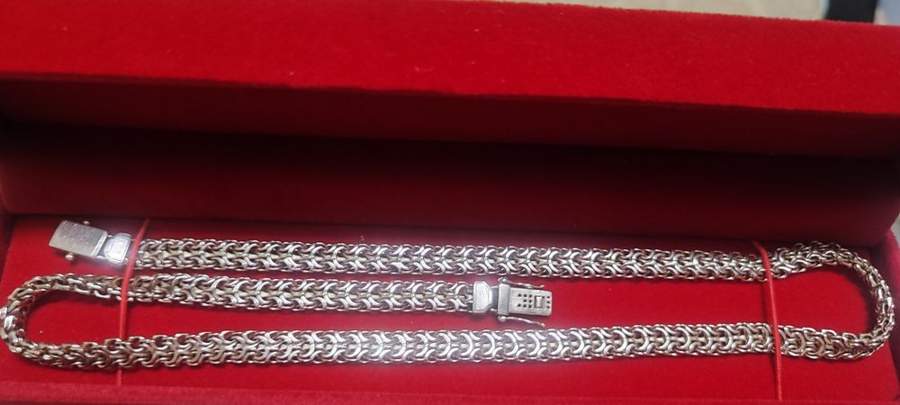 Продам золотую цепь Рамзес .