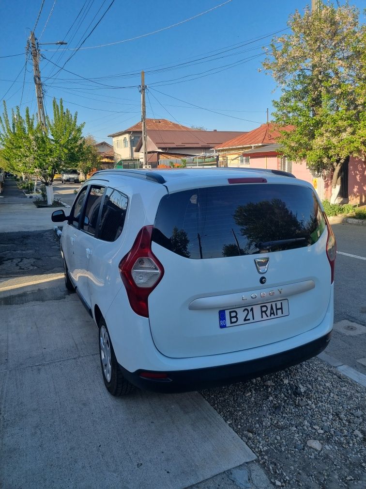 Vând Dacia Lodgy