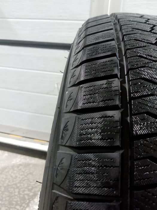 Продам резину (Трианжил) (235/60 R19) В отлично состояние!!!