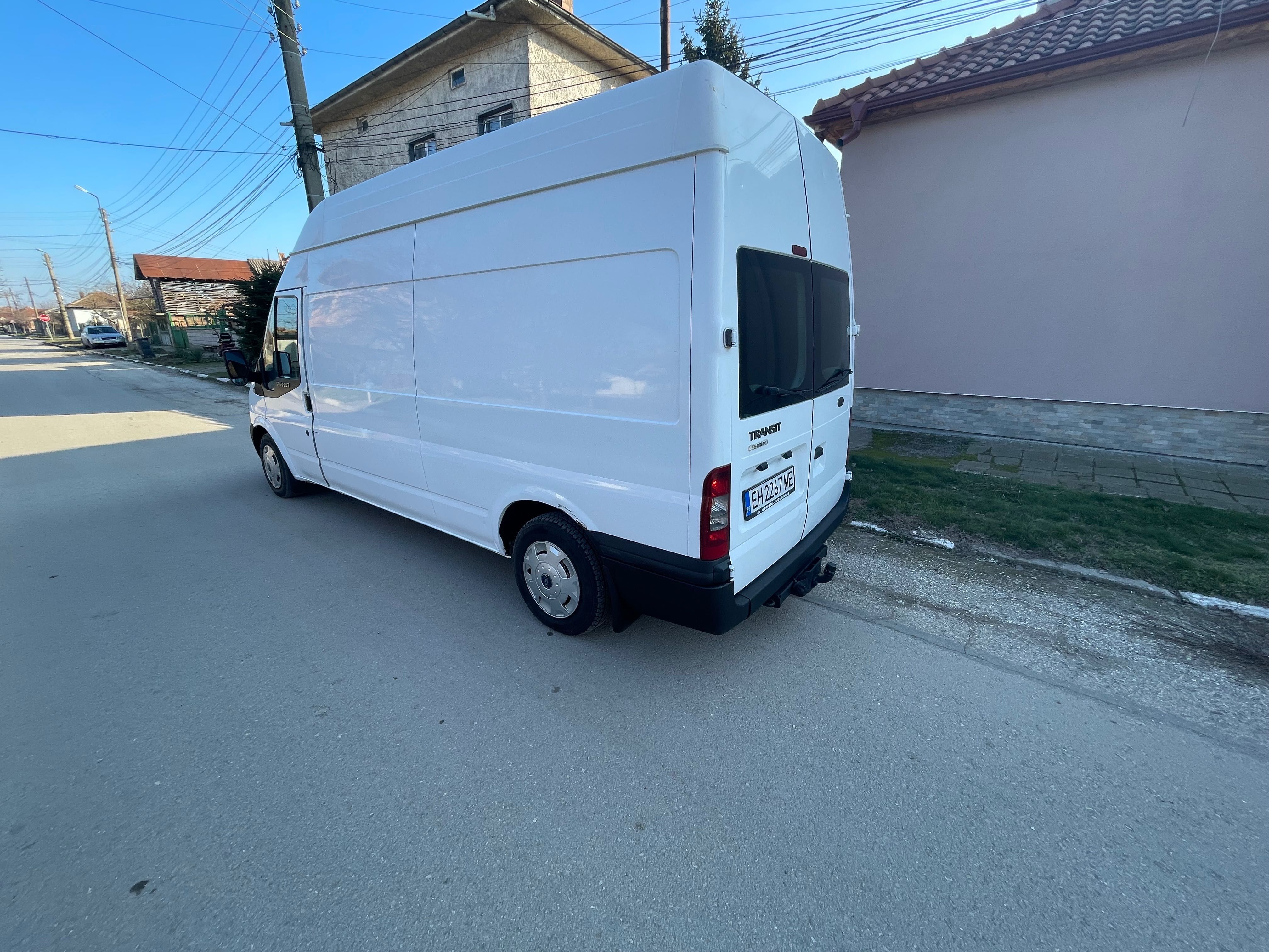 Ford Transit  2011