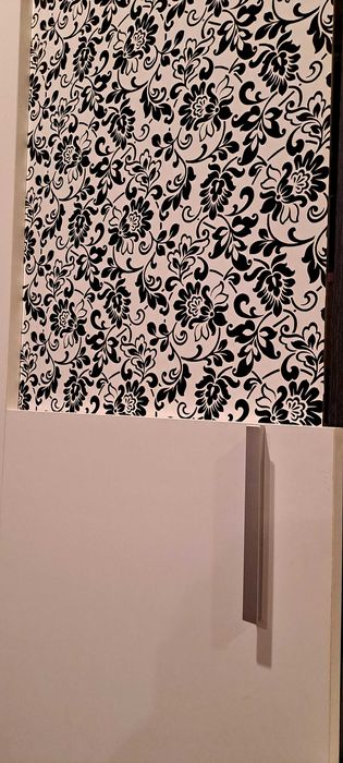 Mobila living alb-negru