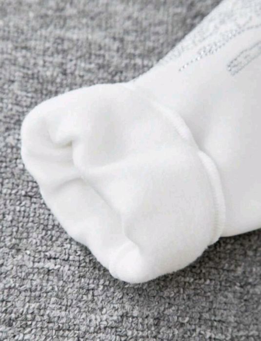 Детски суичър бял/розов 134 см./9г.