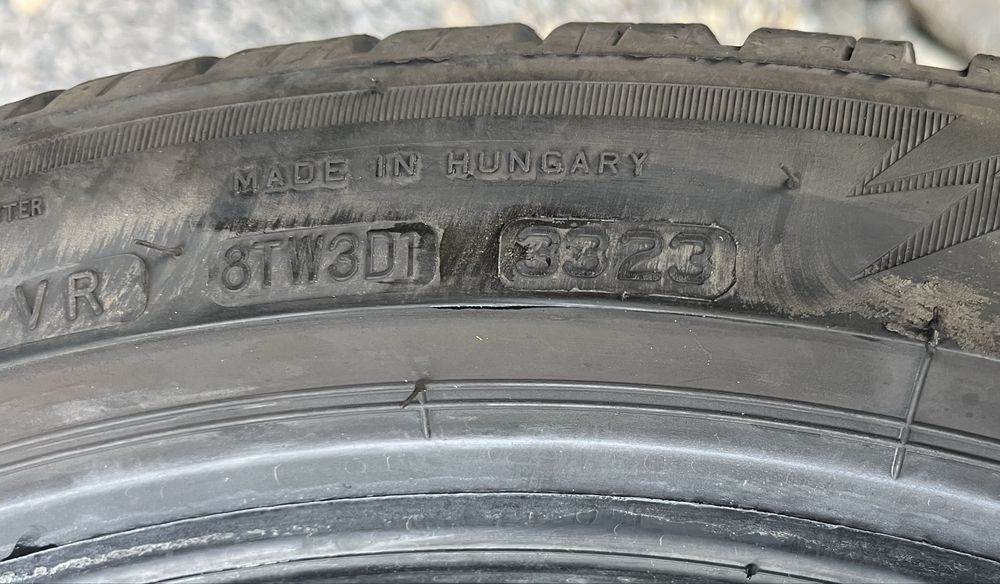 2бр 245/40/19 на 5,7мм с 23дот