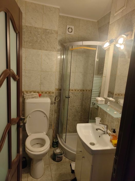 Inchiriez 4 camere in M-uri, Cetate, cu vedere la parc si catedrala