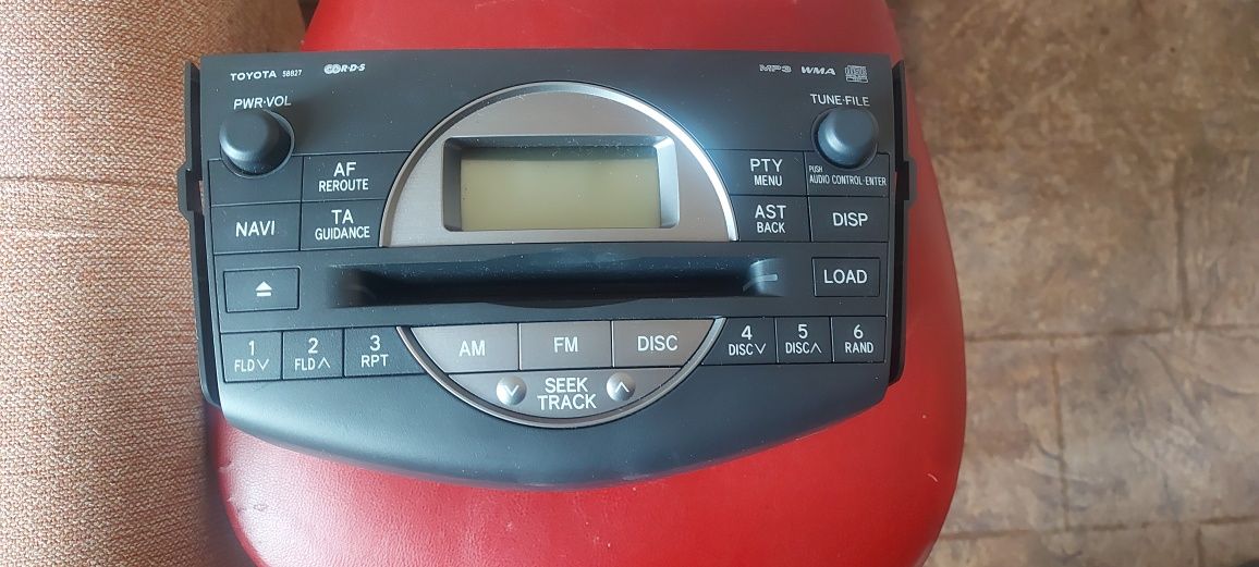 TOYOTA RAF-4  CD  плеър