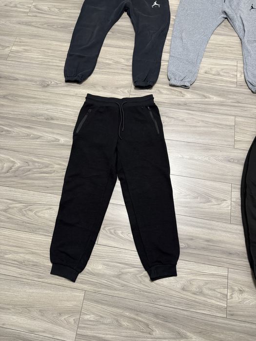 Pantaloni trening barbati
