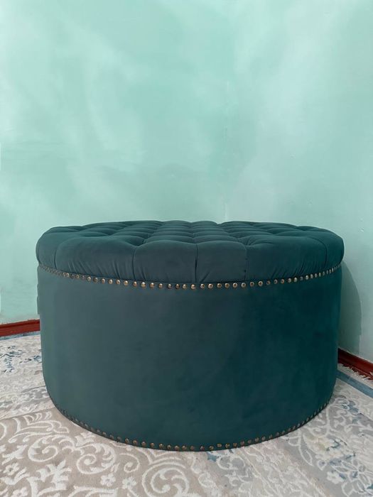 Продается пуфик (кресло)(диван)