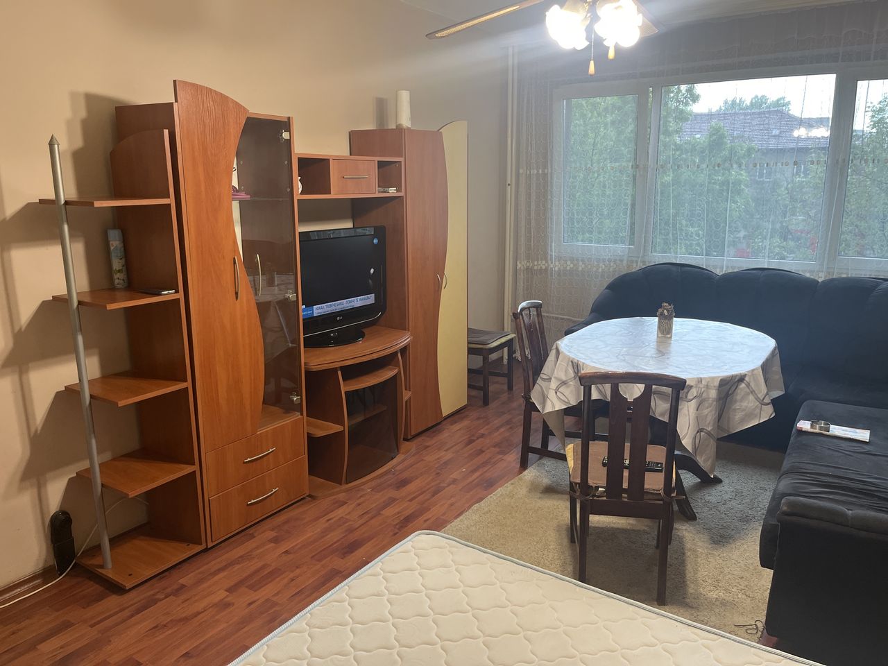 Дава се под наем Двустаен апартамент в Перник, Ладовица - 51 кв.м за 280.5 € - Снимка #1
