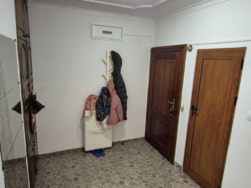 Дава се под наем Четиристаен апартамент в София, Гео Милев - 100 кв.м за 765 € - Снимка #11