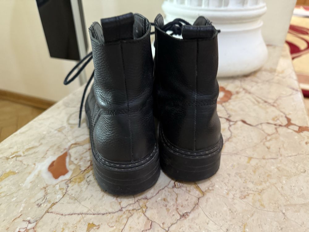 Ботинки кожа Zara