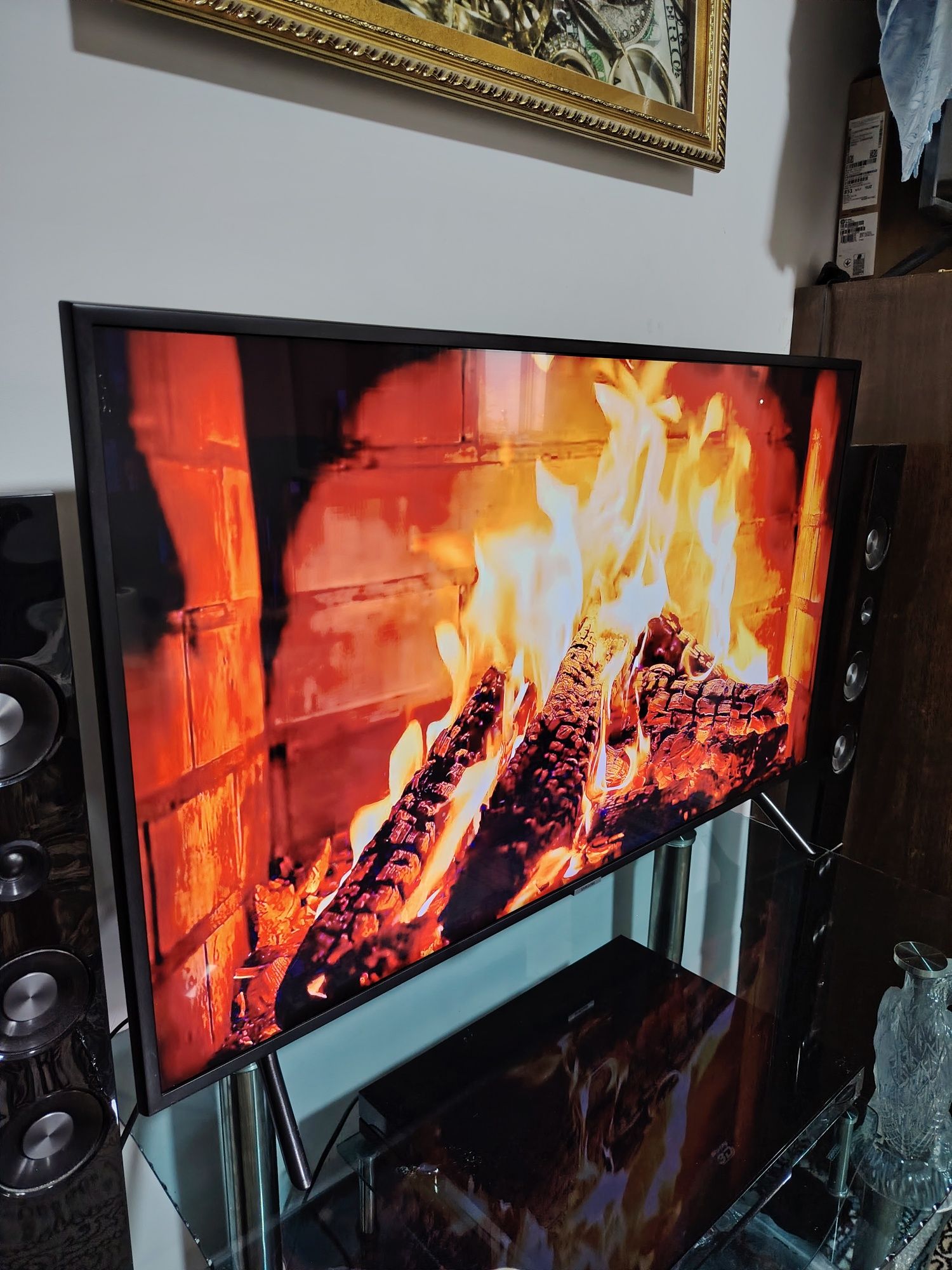 Телевизор Samsung Smart TV