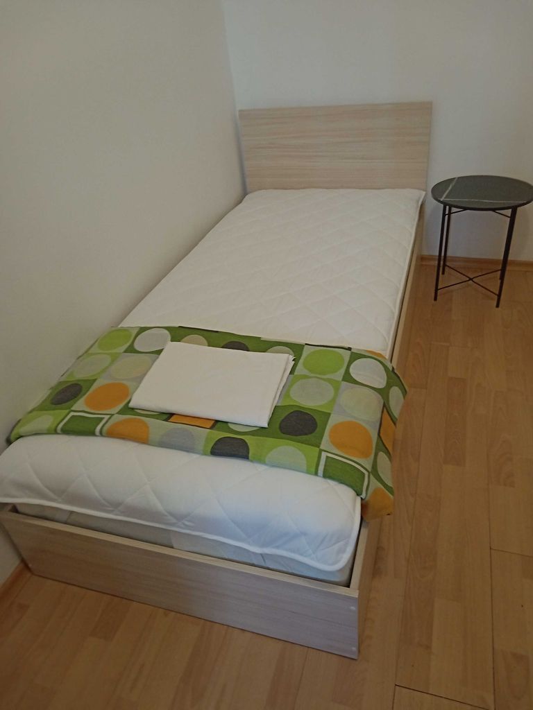 Дава се под наем Ателие в Бургас, Възраждане - 15 кв.м за 137.7 € - Снимка #8