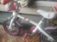 Bicicleta fetita 6 ani