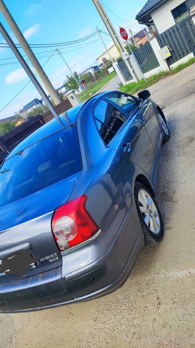 Toyota Avensis de vanzare