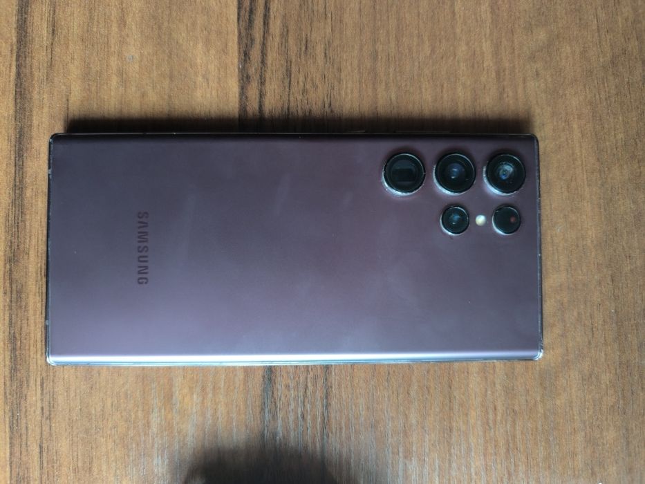 Продается Samsung s22 ultra