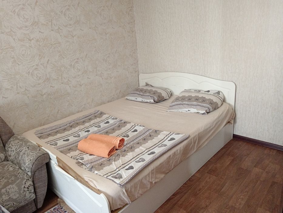 Сдам 1.5ку посуточно на Бурова 15