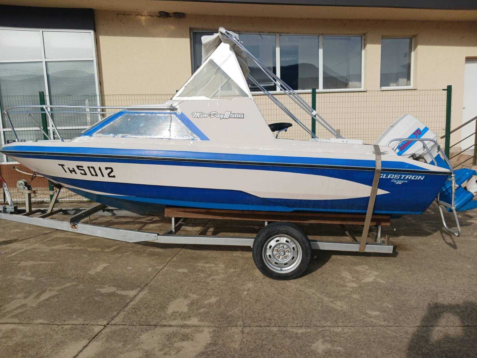 Лодка Glastron - MiniDay III 500