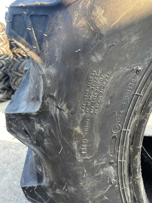 Anvelope de tractor 420/70R30 Cauciucuri BKT Radiale livrare