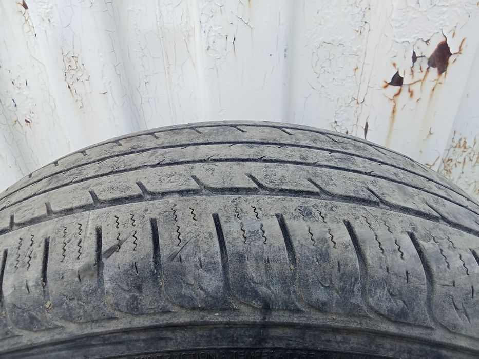 Продам б/у шины 245/65/17