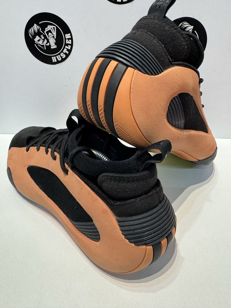 Маратонки ADIDAS Harden Vollume 8 .Номер 42