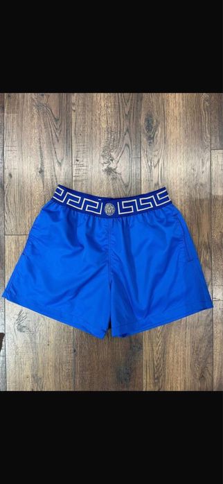 Sort baie Versace