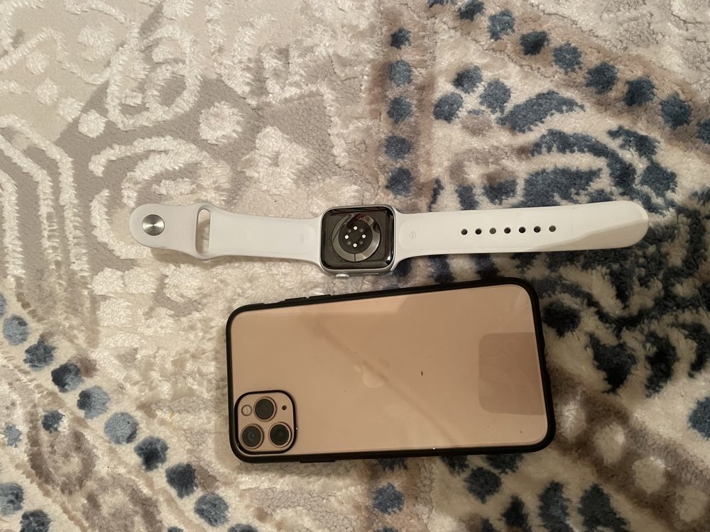 iPhone 11ProMax EAC Apple Watch 6 Series