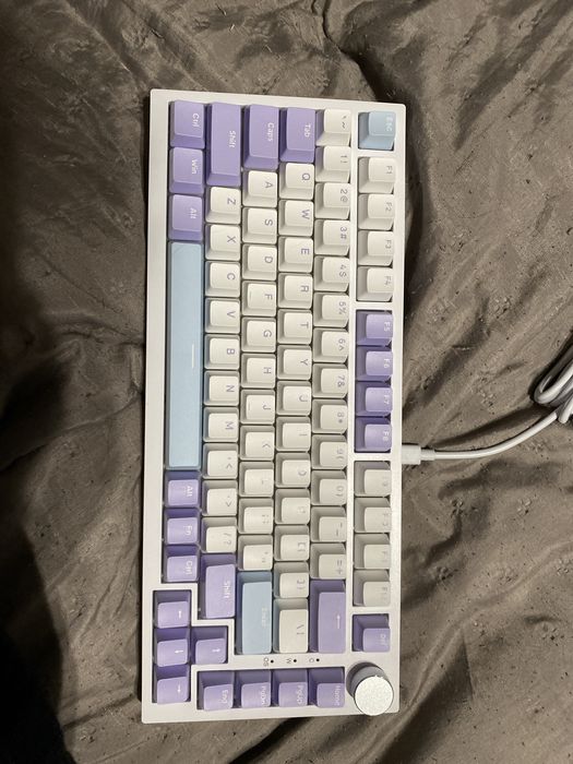 Tastaturi mecanice Ajazz Ak820