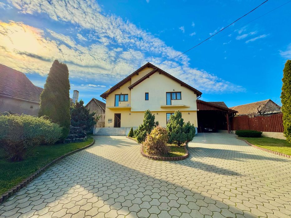 Casǎ Individualǎ/Pensiune/Turism - Ocna Sibiului - 1546 mp teren