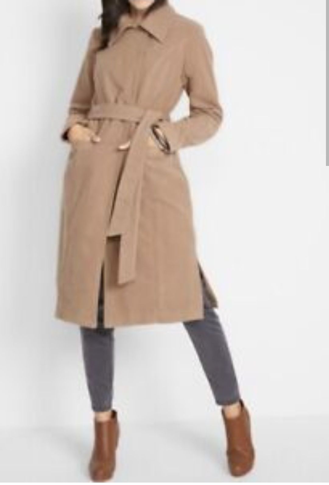 Елегантно дамско палто
