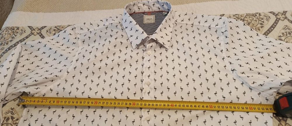 Cămașa albă cu model flamingo, de la Next , pt bărbați , măsura 46(XL)