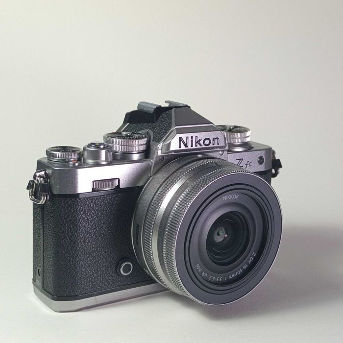 Nikon Z fc kit + grip + garanție / zfc z-fc / ca nou