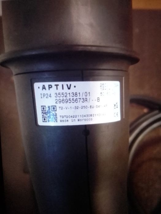 Cablu de încărcare pentru mașini electrice  nou nefolosit