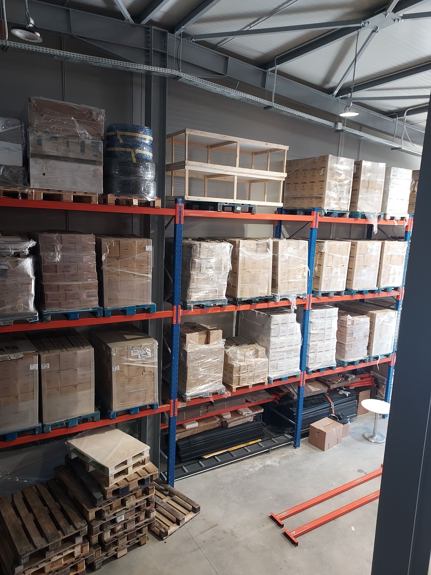 Rafturi metalice industriale second