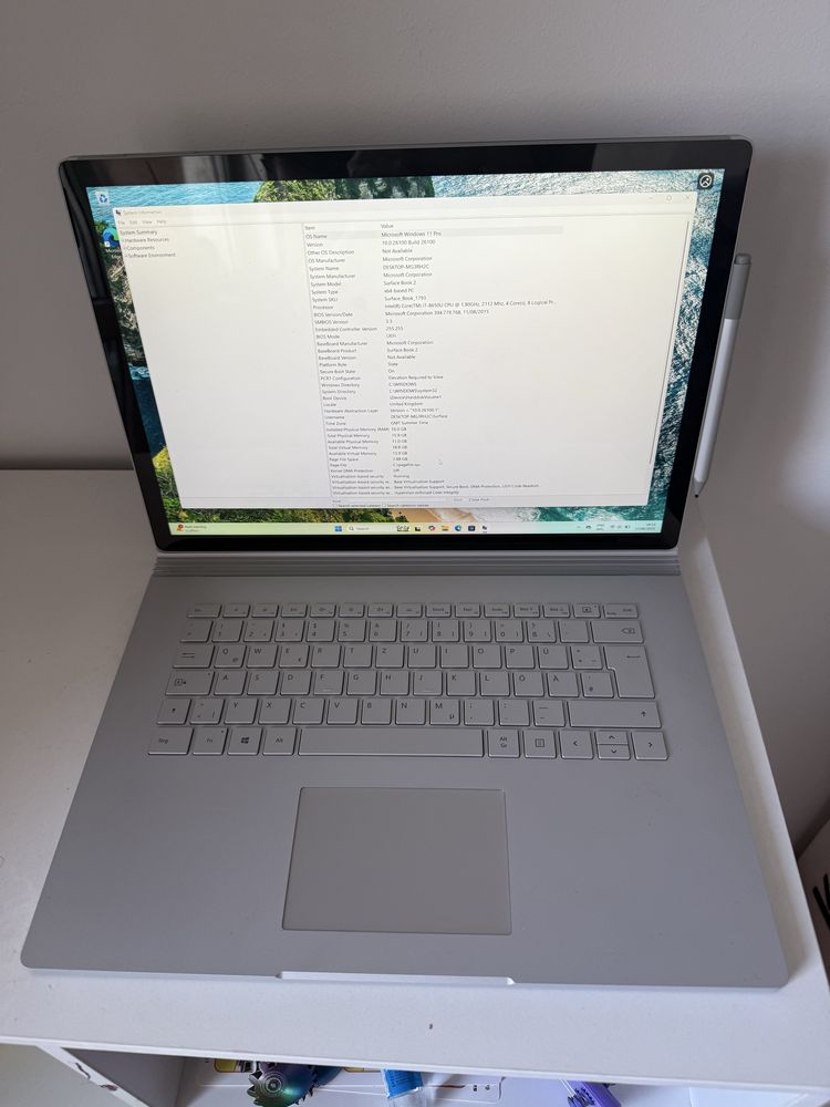 Laptop Microsoft Surface Book 2