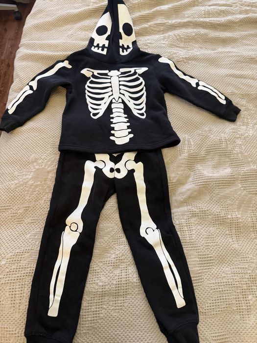 Детский спортивный костюм h&m 4-5 лет